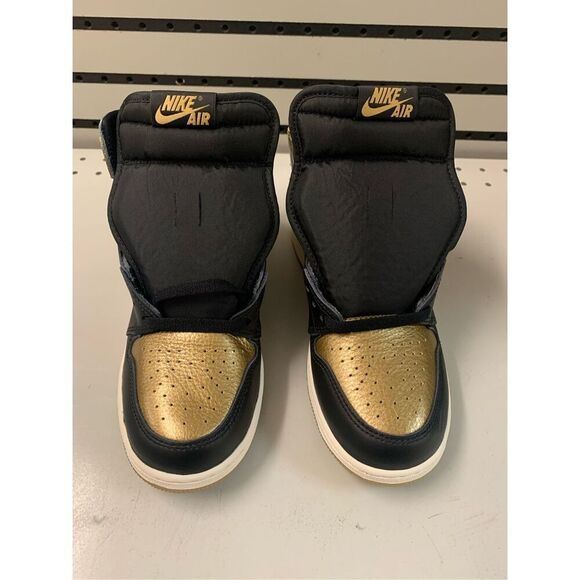Jordan 1 Retro High OG Size 6Y Black/Metallic Gold [FD1437-071] Authentic & New! - Picture 4 of 7